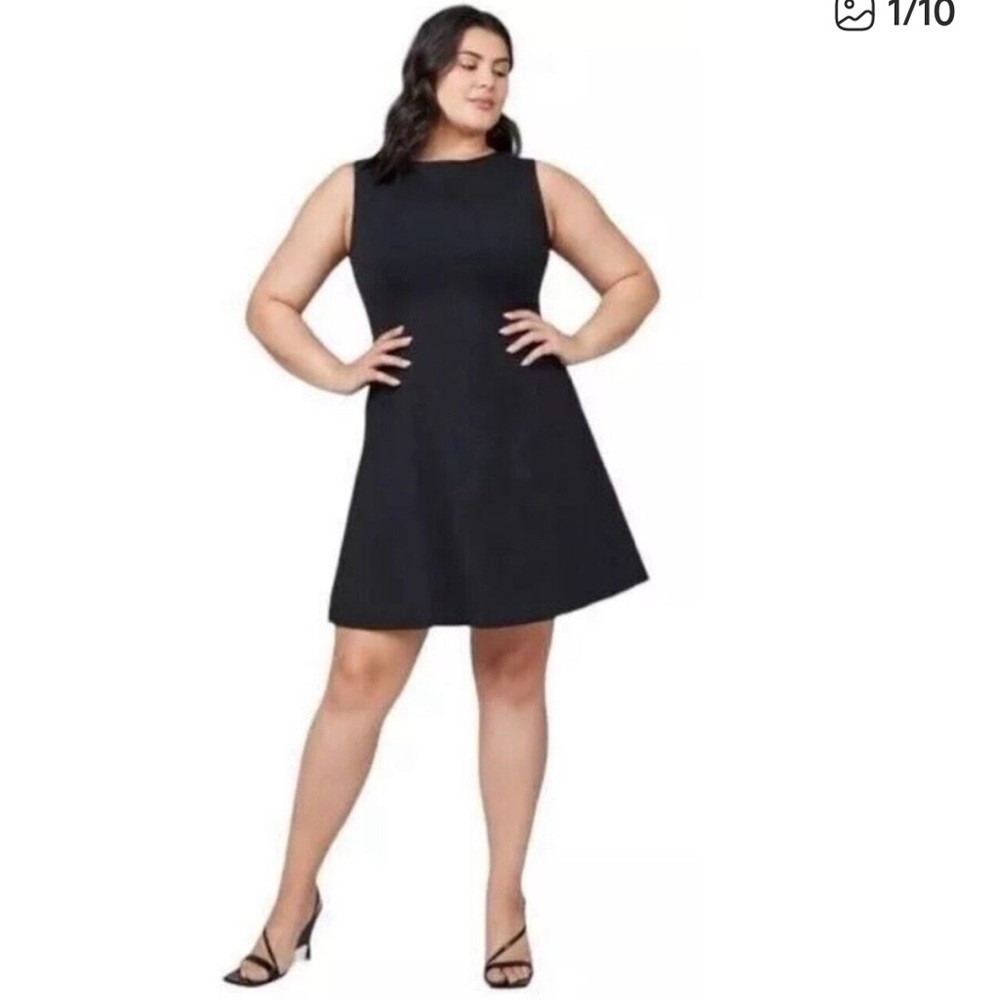 Spanx Women’s black Sleeveless Fit & Flare Pocket Dress
